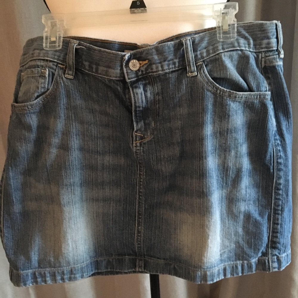 Old Navy denim mini skirt